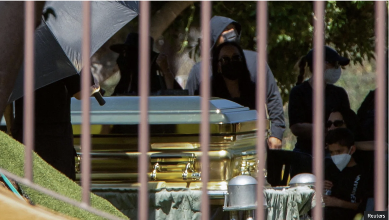 Mexican drug lord 'El Mencho' buried in golden coffin